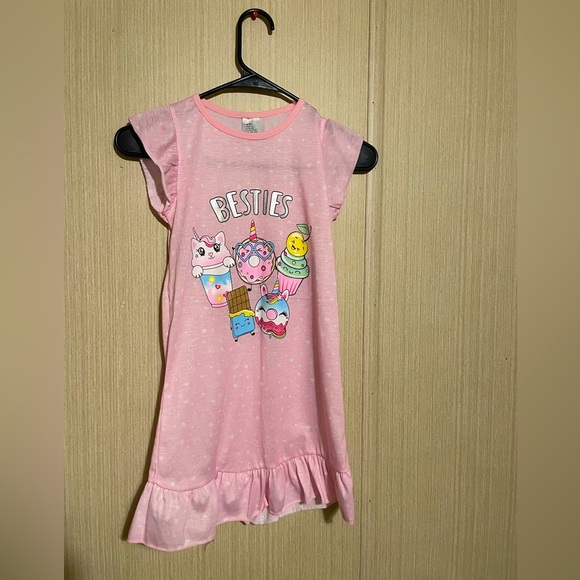Pink Besties Graphic Nightgown - Picture 1 of 3
